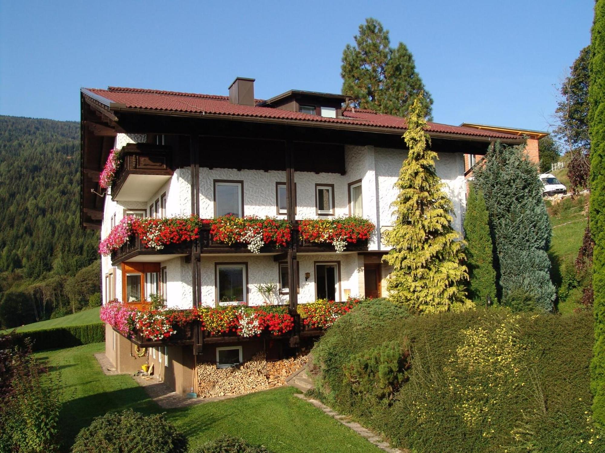 Cozy Apartment In Afritz Am See Near Gerlitzen Ski Area Exteriér fotografie